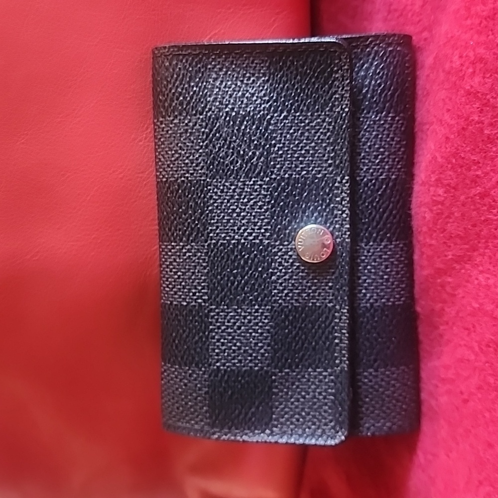 Louis Vuitton 6 row key case Damier Graphite